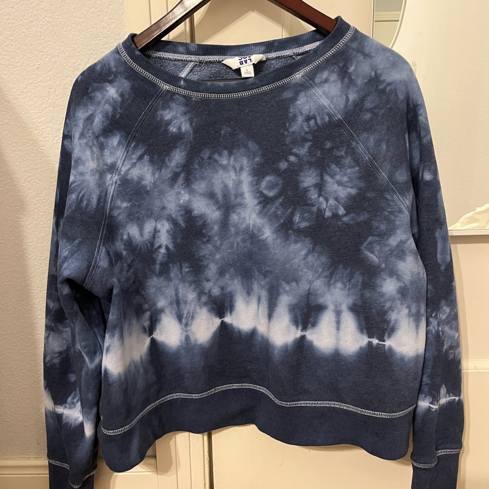 Target tie dye sweat shirt